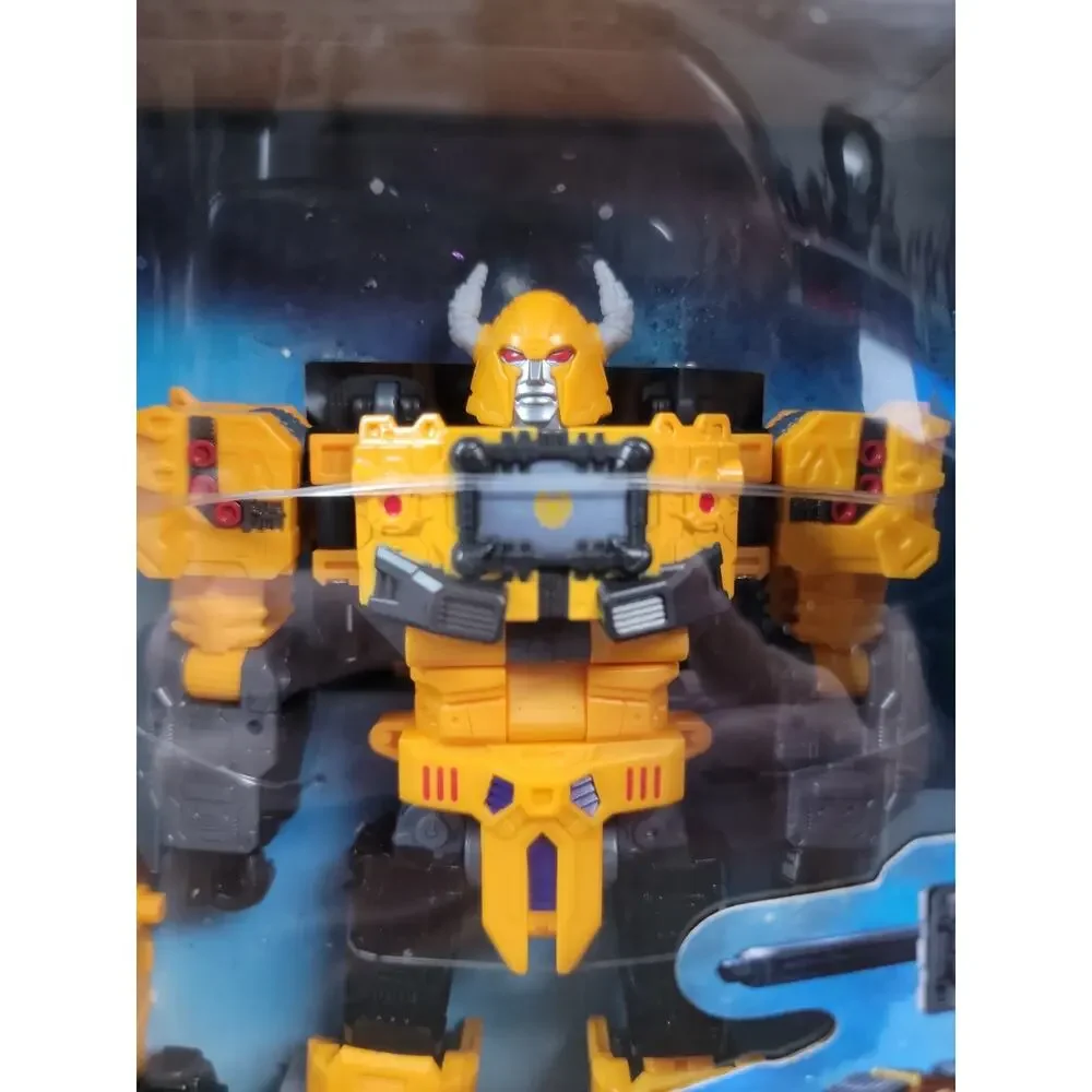 Hasbro Transformers Age Of The Primes Herald Of Unicron. Brand NEW in box